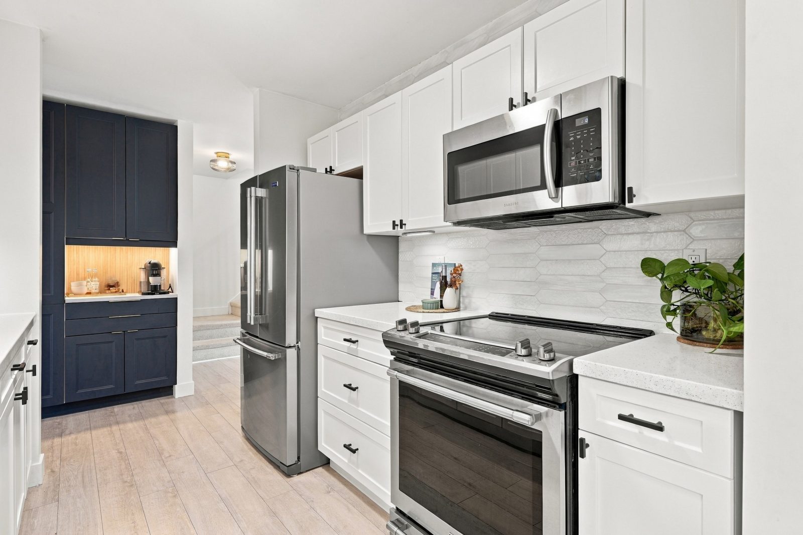 102E 3655 Shaughnessy Street, Port Coquitlam — Inside the home photo 10