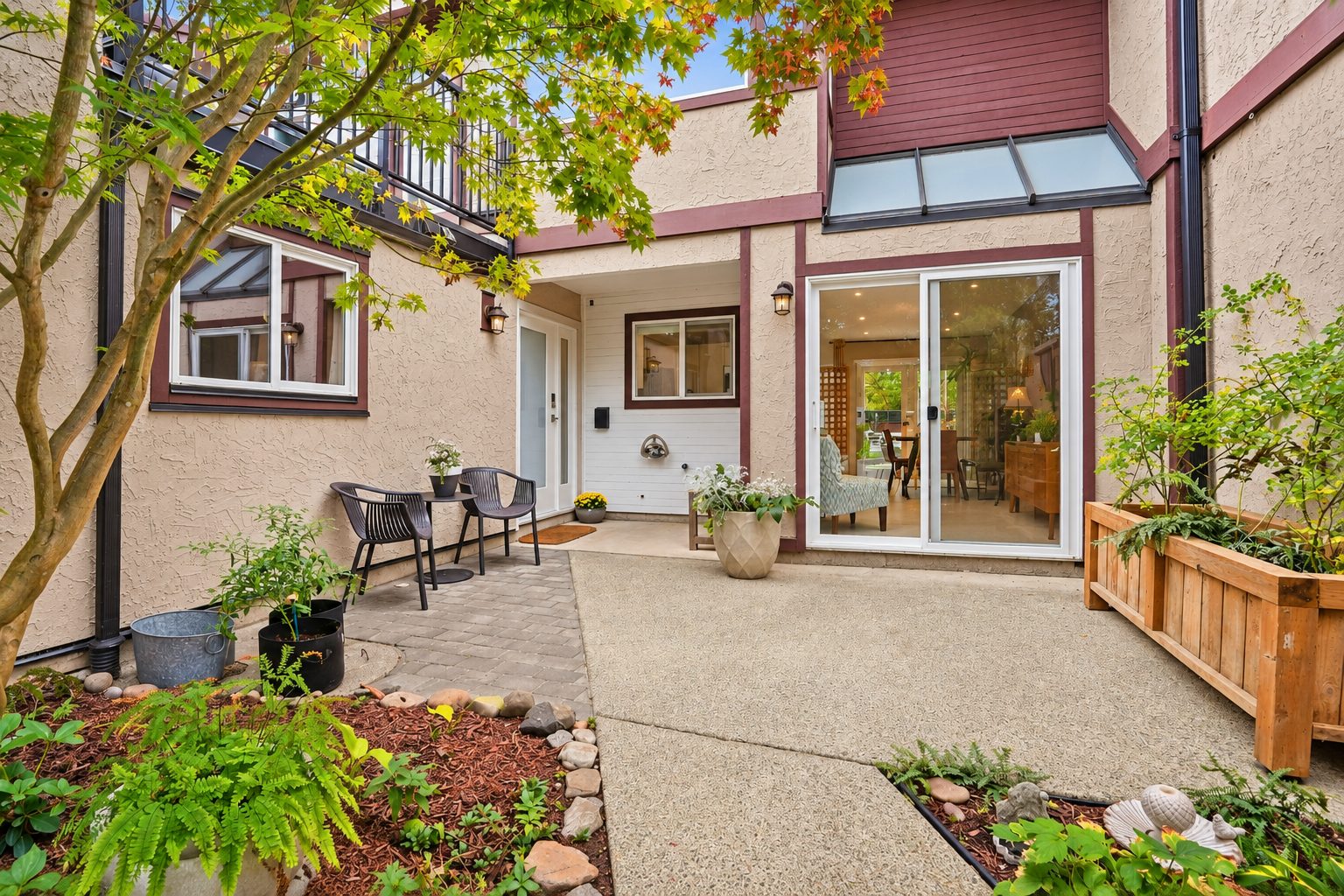 102E 3655 Shaughnessy Street, Port Coquitlam — Outside photo 3