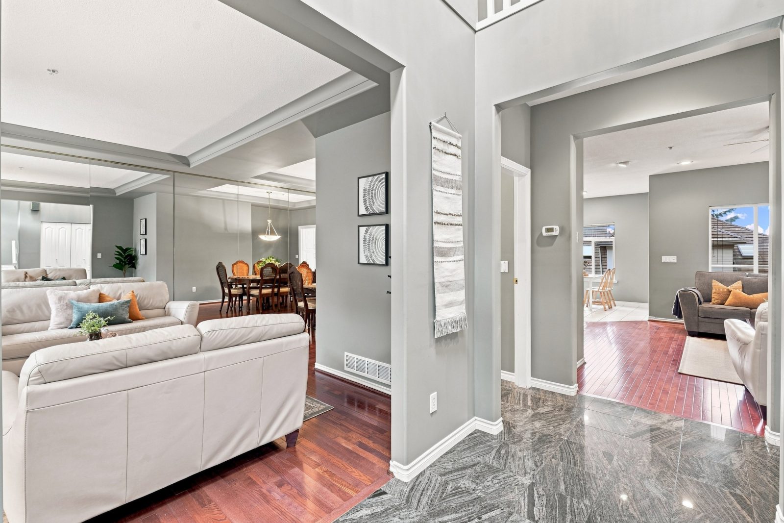#11 915 Fort Fraser Rise, Port Coquitlam — Inside the home photo 2