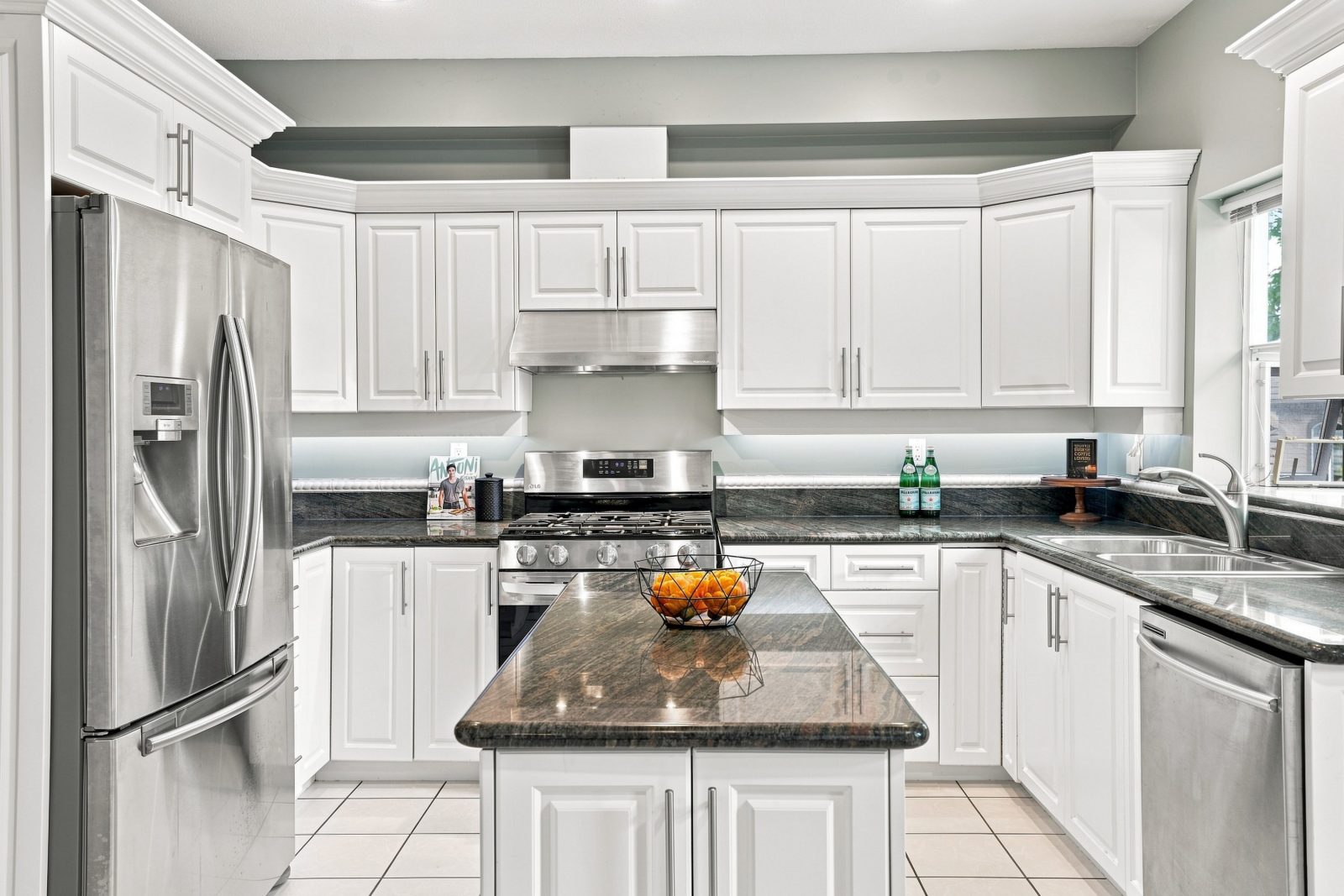 #11 915 Fort Fraser Rise, Port Coquitlam — Inside the home photo 13