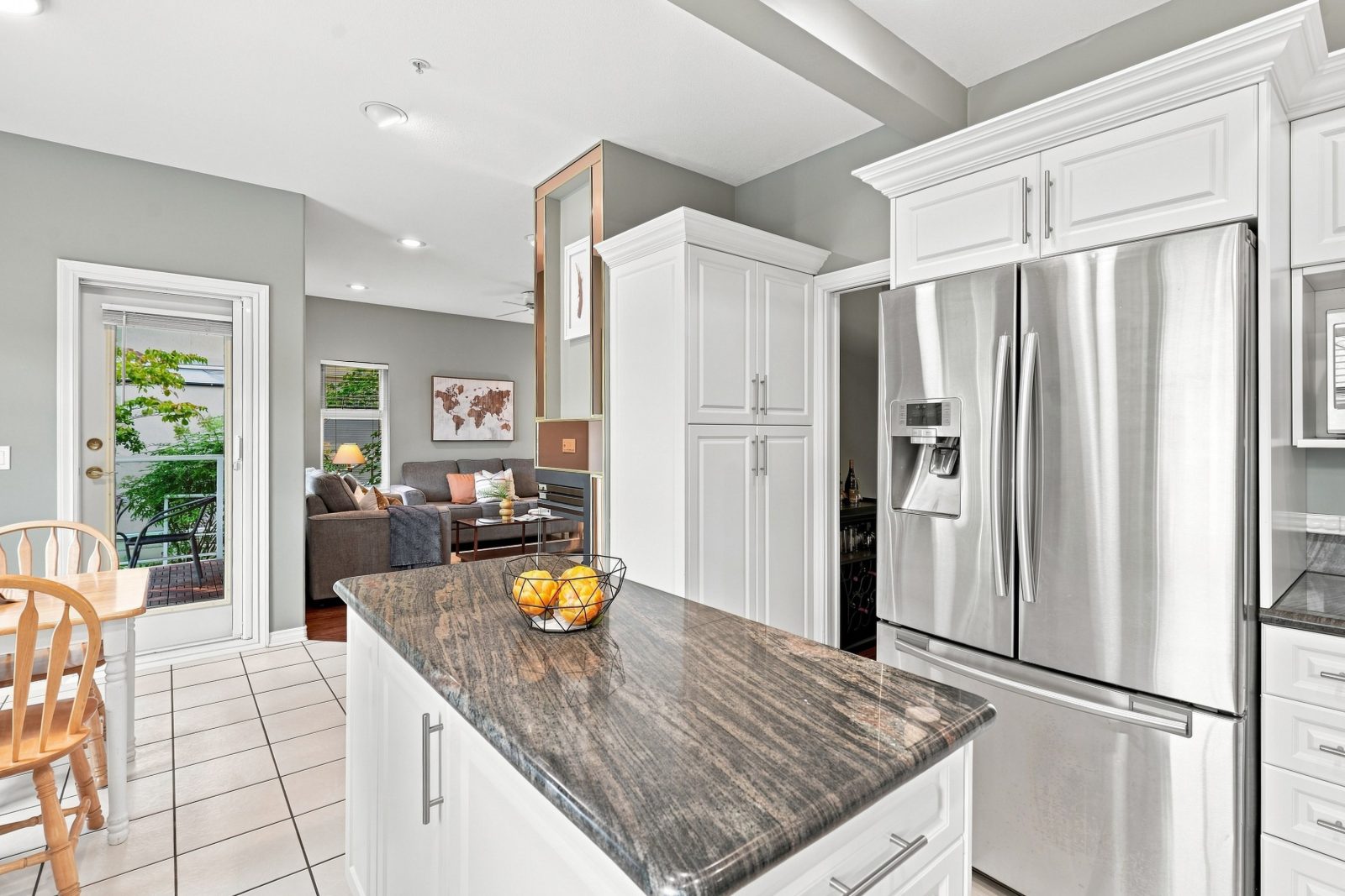 #11 915 Fort Fraser Rise, Port Coquitlam — Inside the home photo 11