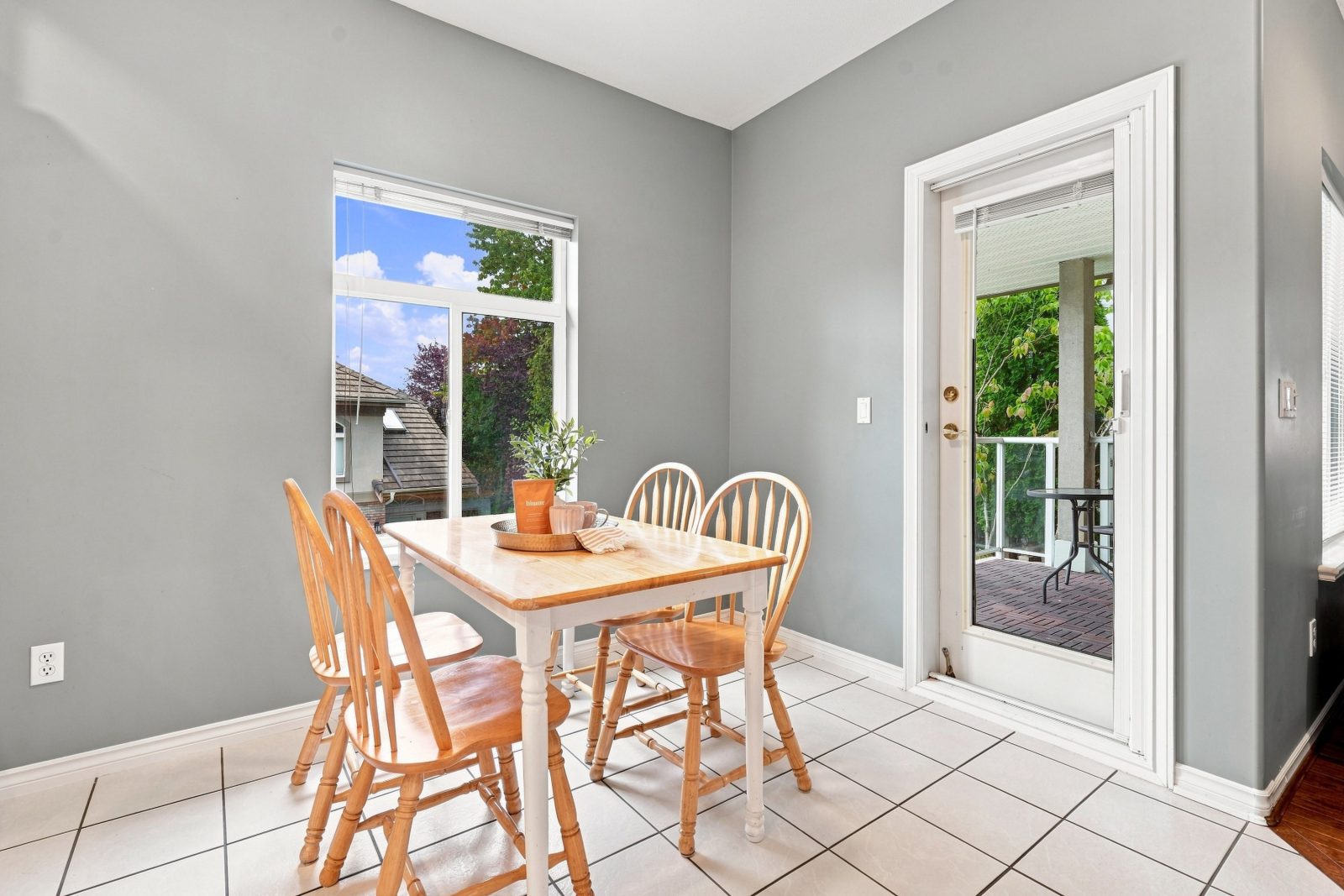 #11 915 Fort Fraser Rise, Port Coquitlam — Inside the home photo 15