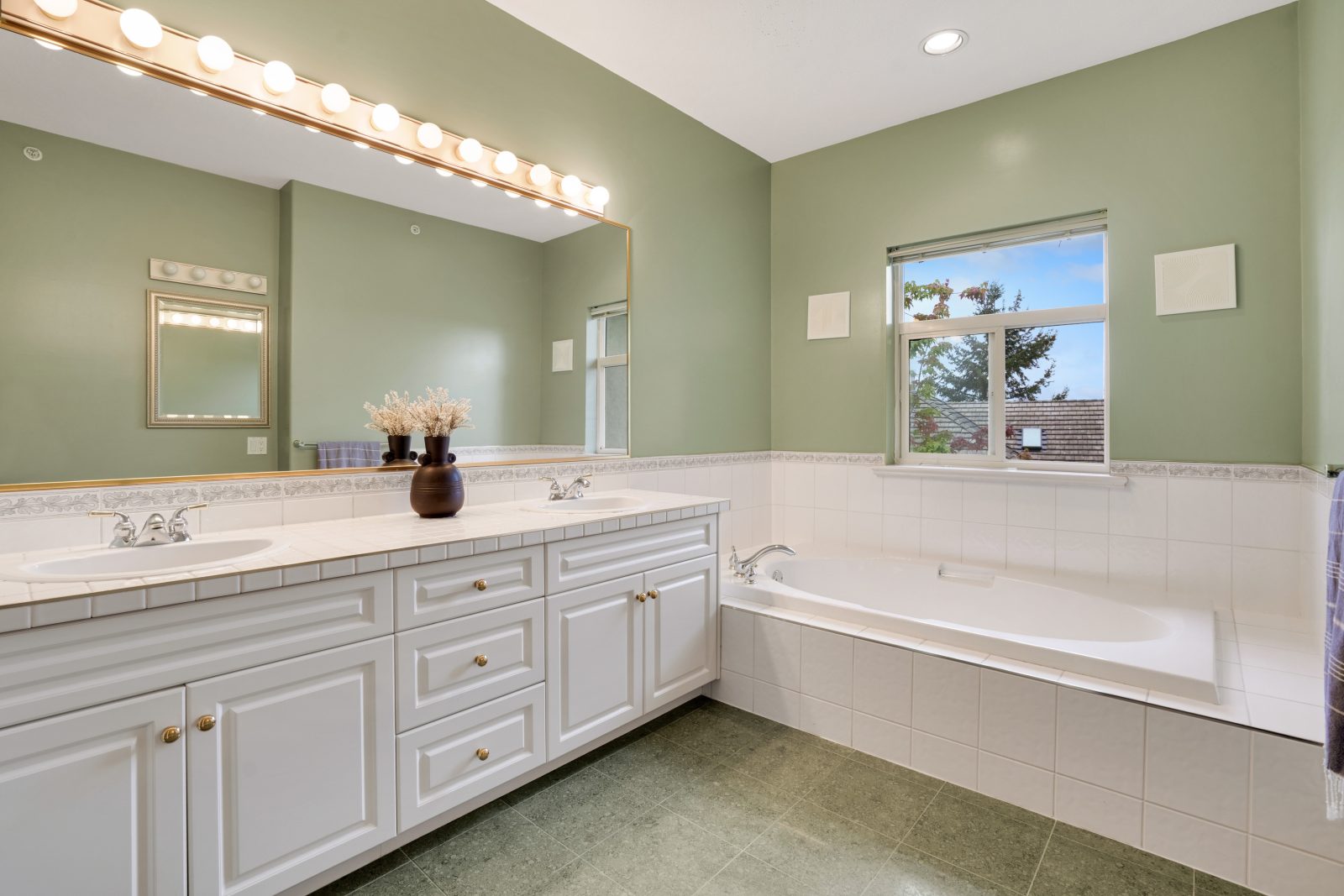 #11 915 Fort Fraser Rise, Port Coquitlam — Inside the home photo 24