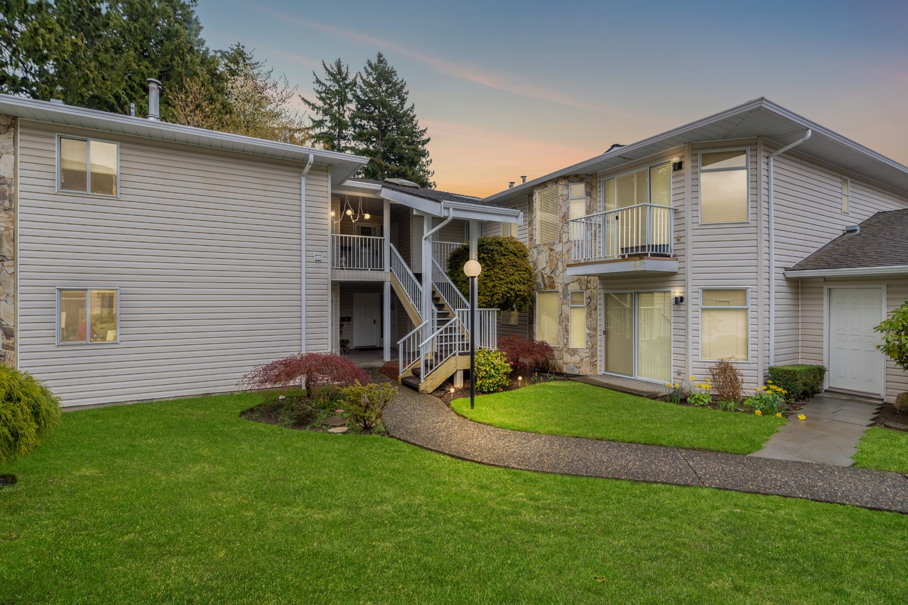219 10584 153rd Street, Surrey