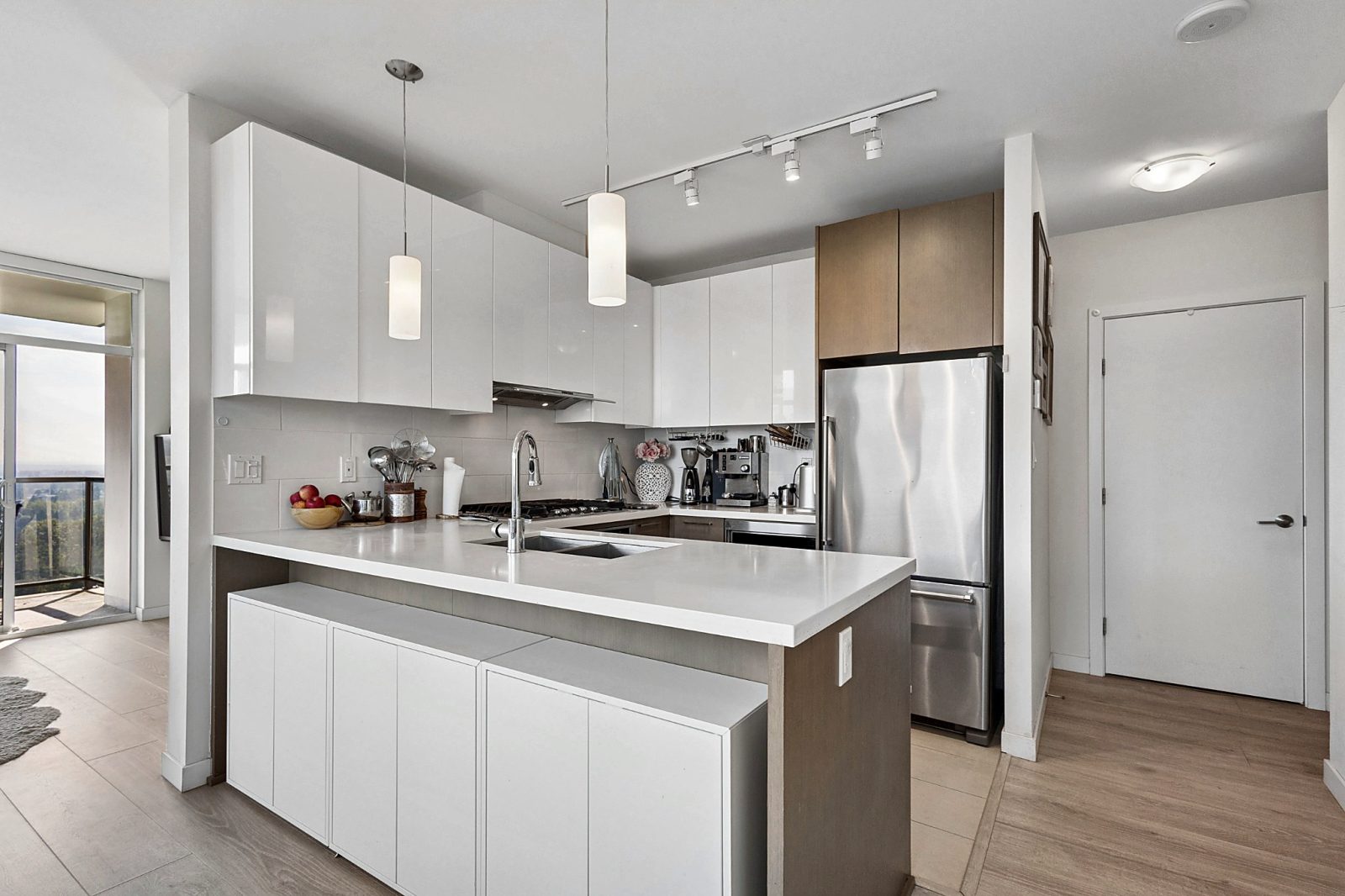 2802 3080 Lincoln Avenue, Coquitlam — Inside the home photo 4