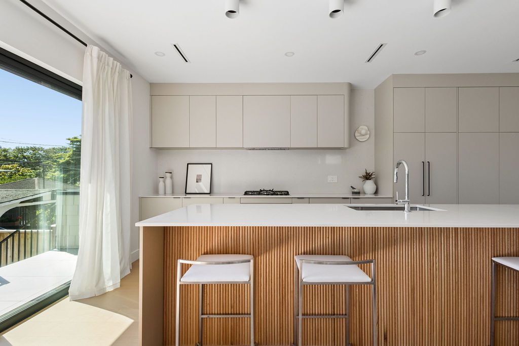 3 2124 E 8 Avenue, Vancouver — Inside the home photo 10