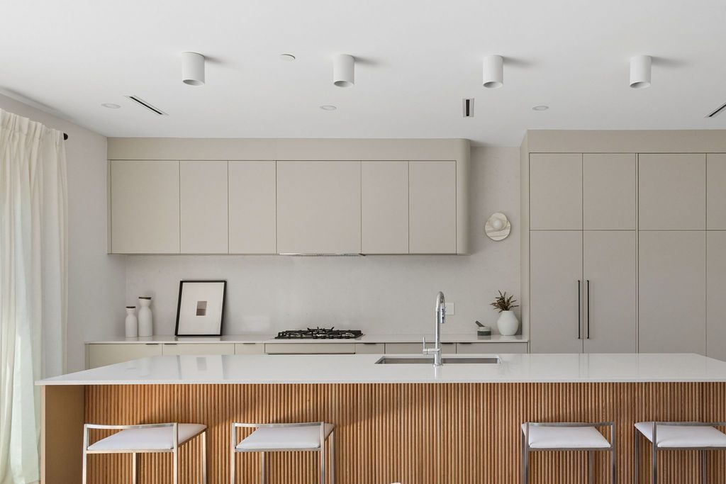 3 2124 E 8 Avenue, Vancouver — Inside the home photo 12