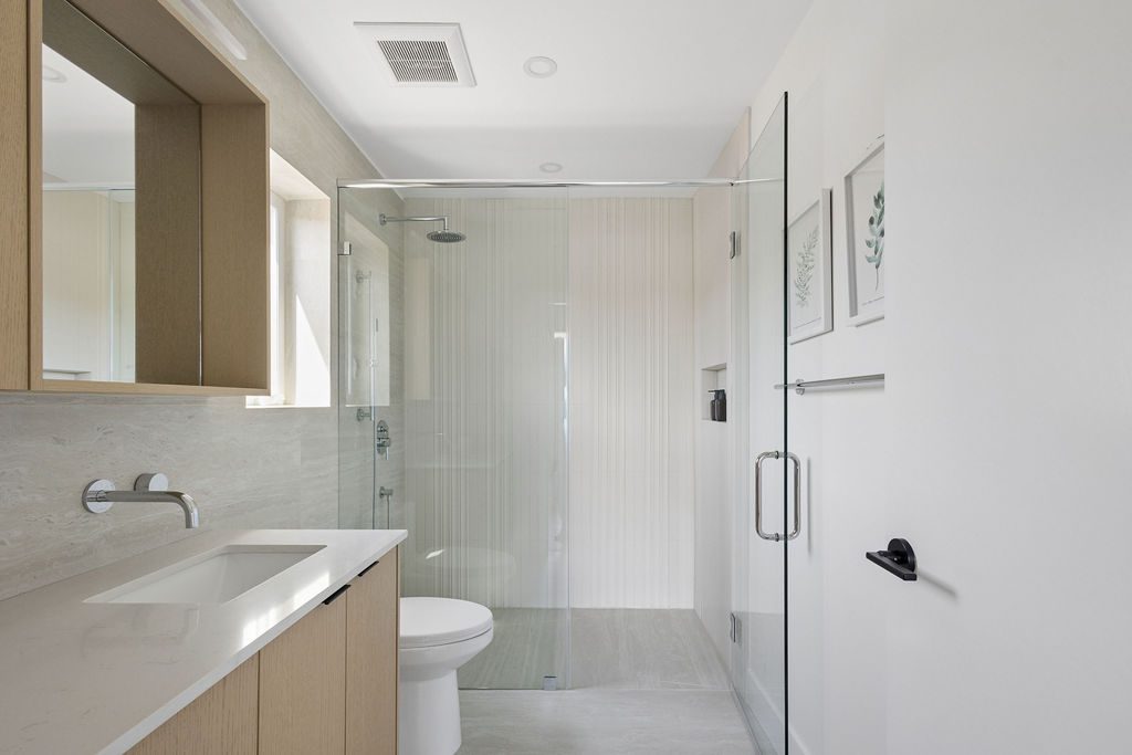 3 2124 E 8 Avenue, Vancouver — Inside the home photo 27