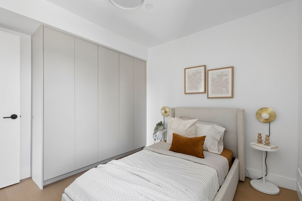 3 2124 E 8 Avenue, Vancouver — Inside the home photo 31