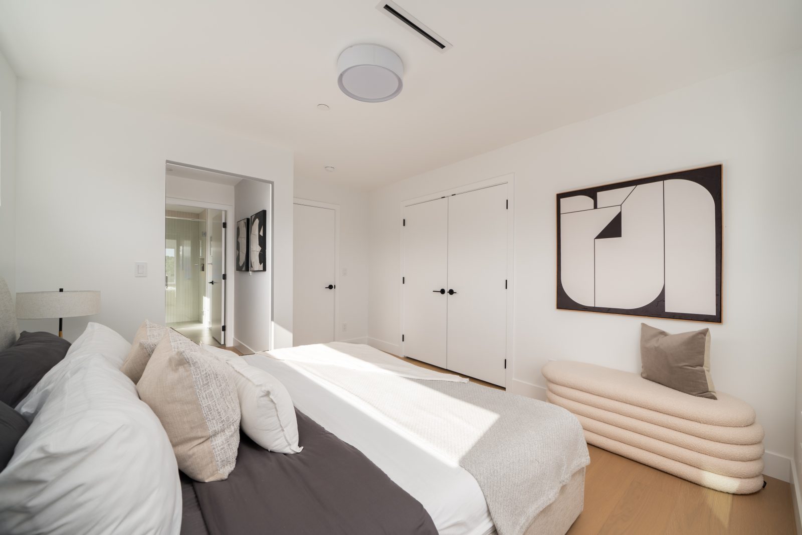 3 2124 E 8 Avenue, Vancouver — Inside the home photo 24