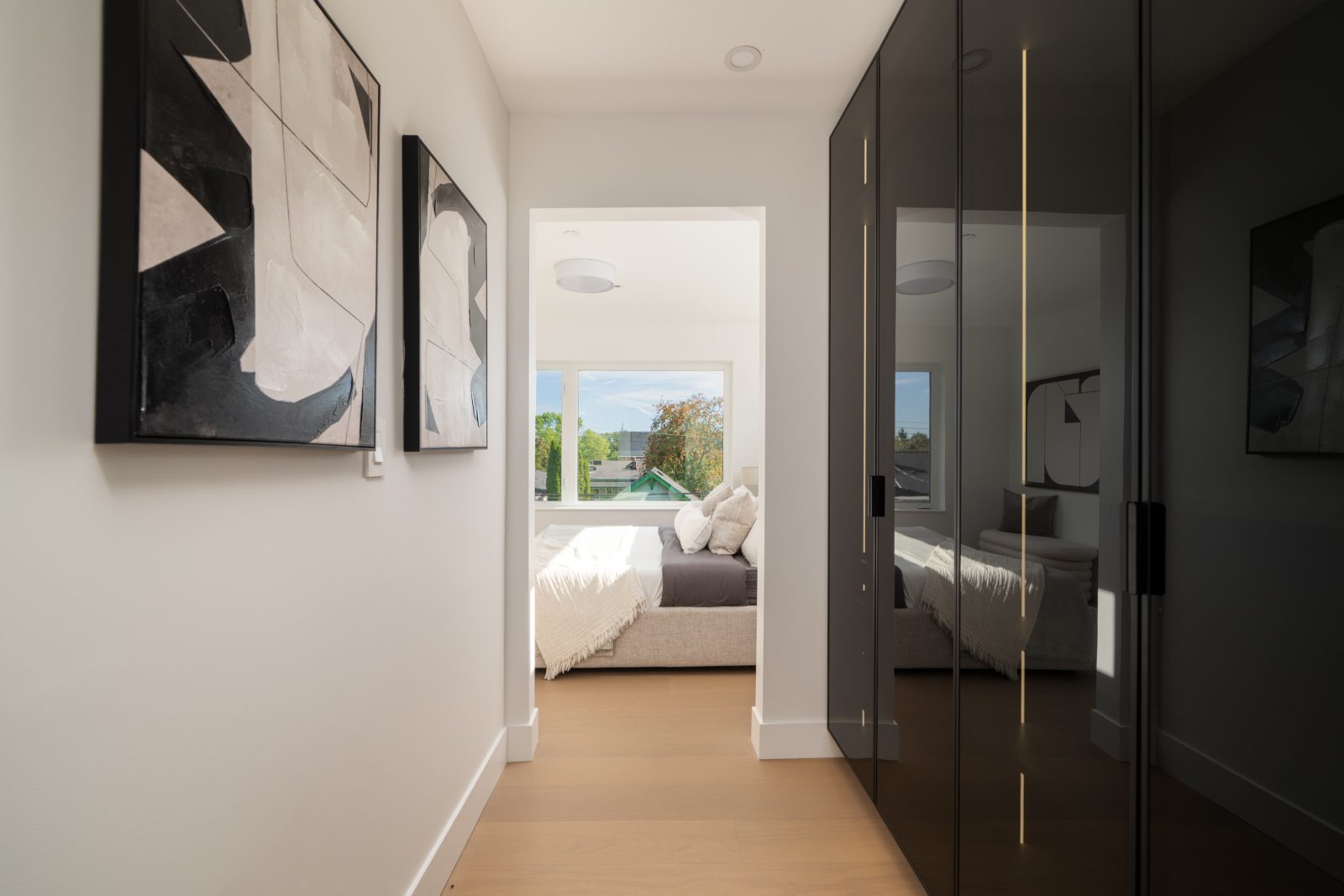 3 2124 E 8 Avenue, Vancouver — Inside the home photo 25