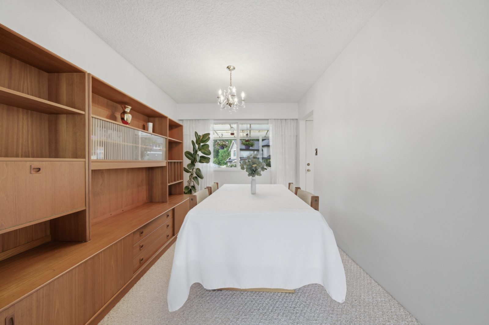 3963 Sefton Street, Port Coquitlam — Inside the home photo 3