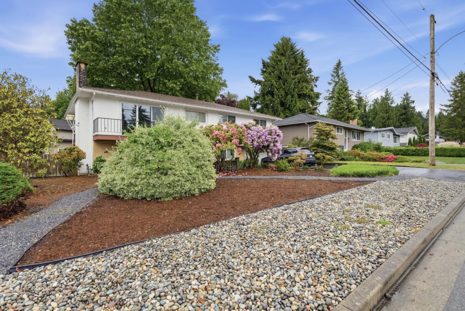 3963 Sefton Street, Port Coquitlam — Outside photo 10