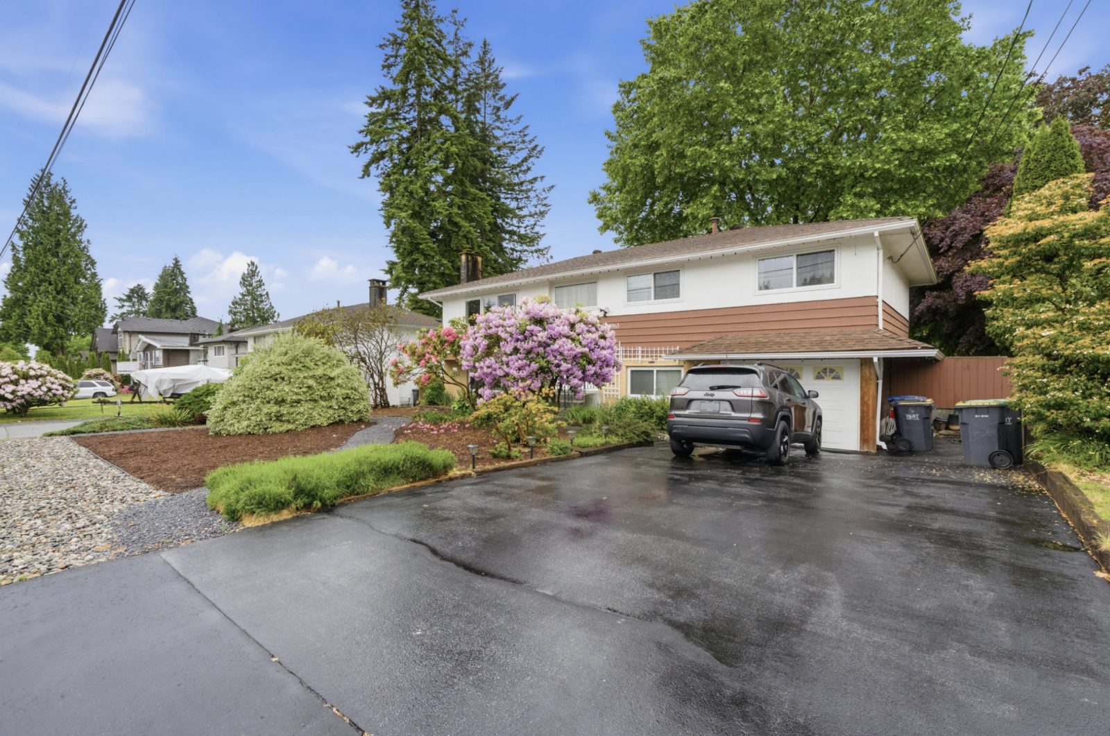 3963 Sefton Street, Port Coquitlam — Outside photo 12