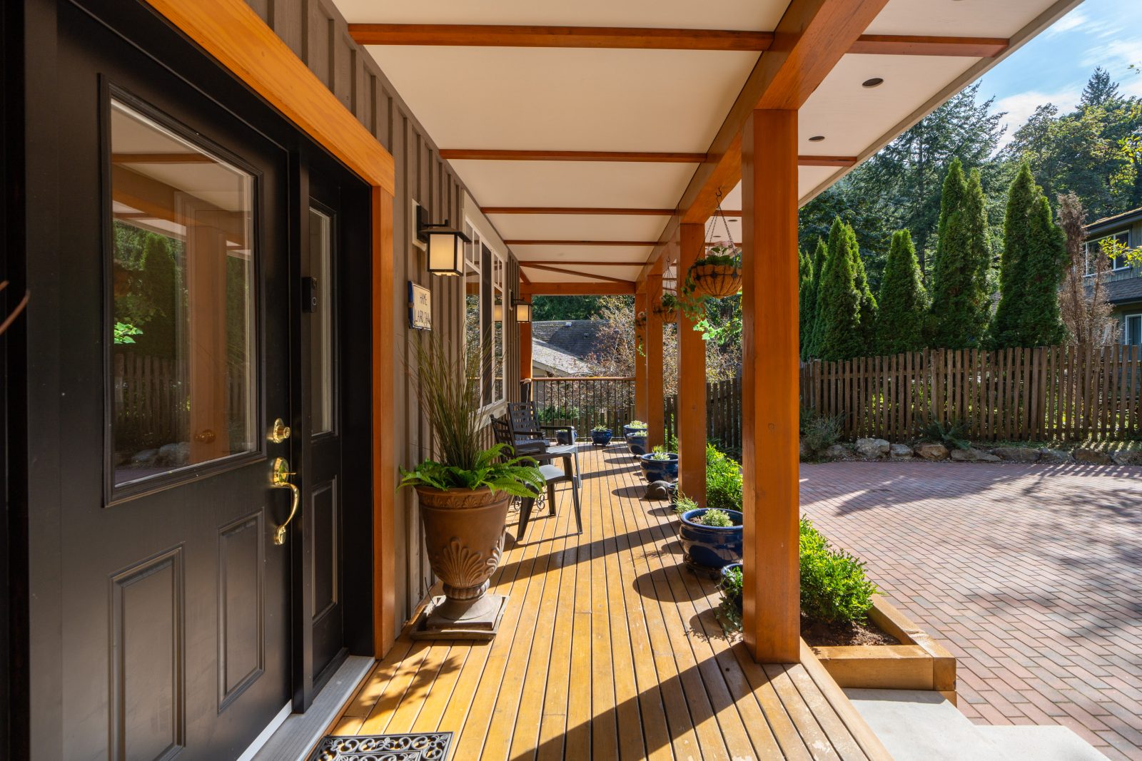 947 Village Drive, Bowen Island — Outside photo 11