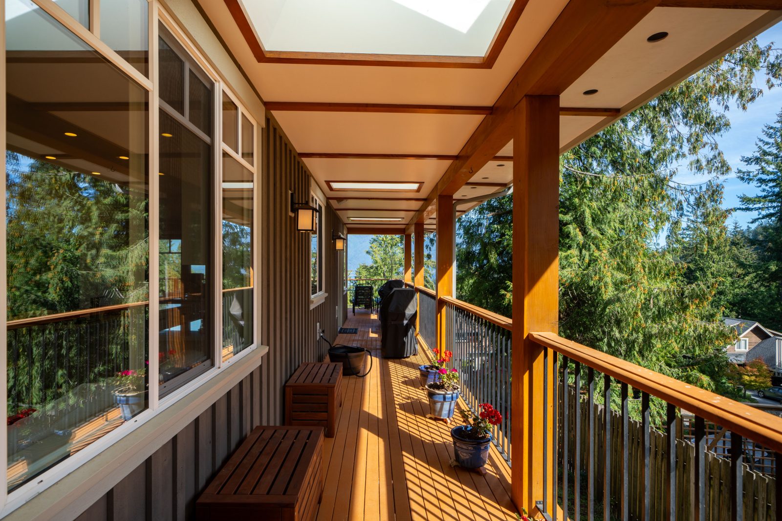 947 Village Drive, Bowen Island — Outside photo 10