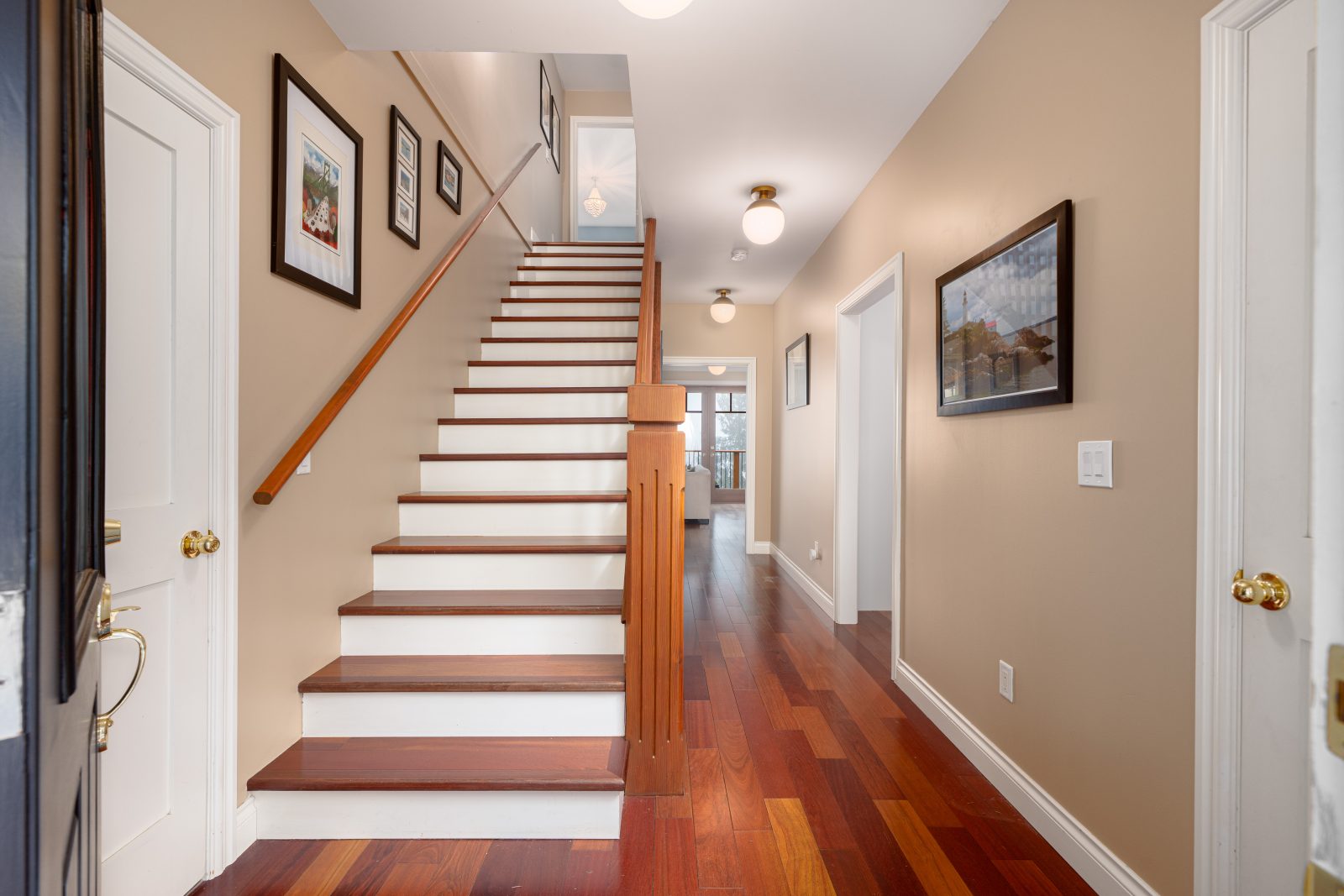 947 Village Drive, Bowen Island — Inside the home photo 22