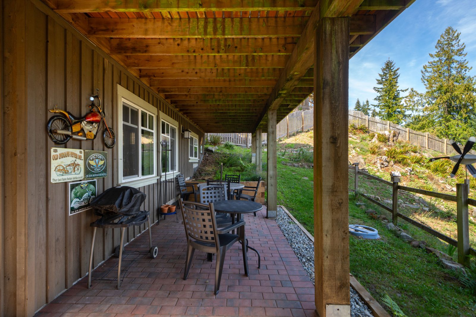 947 Village Drive, Bowen Island — Inside the home photo 26
