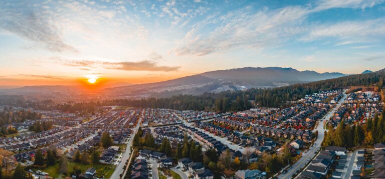 Burke Mountain — newer-build family detached corridor